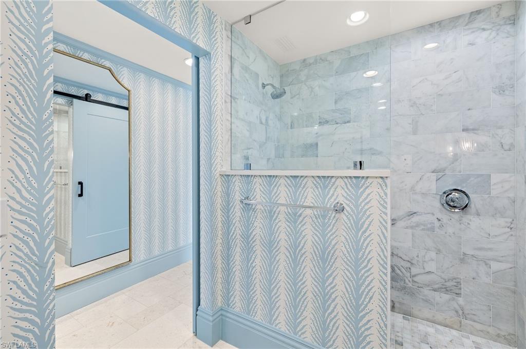 WHISKEY CREEK - Residential