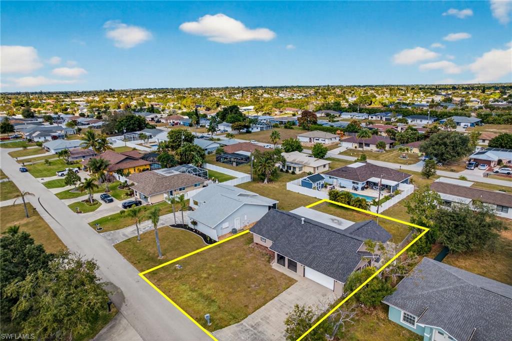 CAPE CORAL - Residential