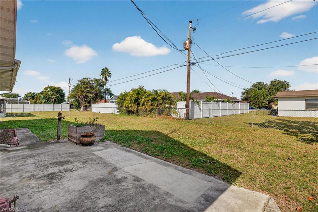 CAPE CORAL - Residential