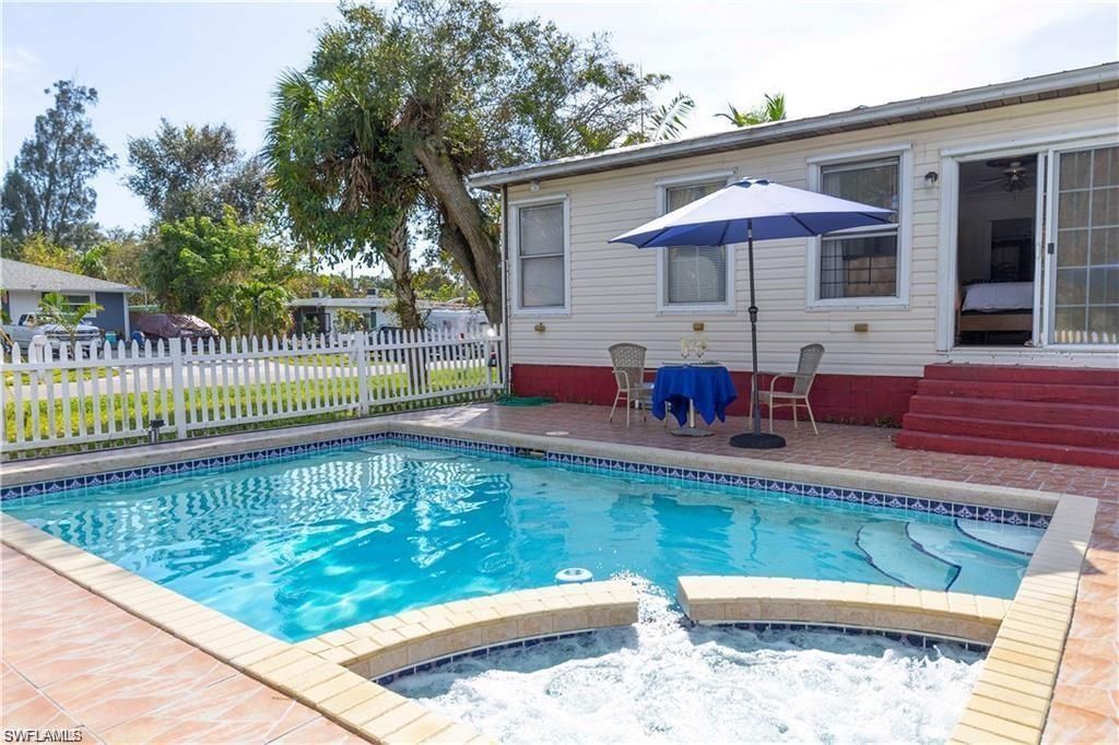 Photo of 3117 Areca AVE, NAPLES, FL 34112 (MLS # 226020457)