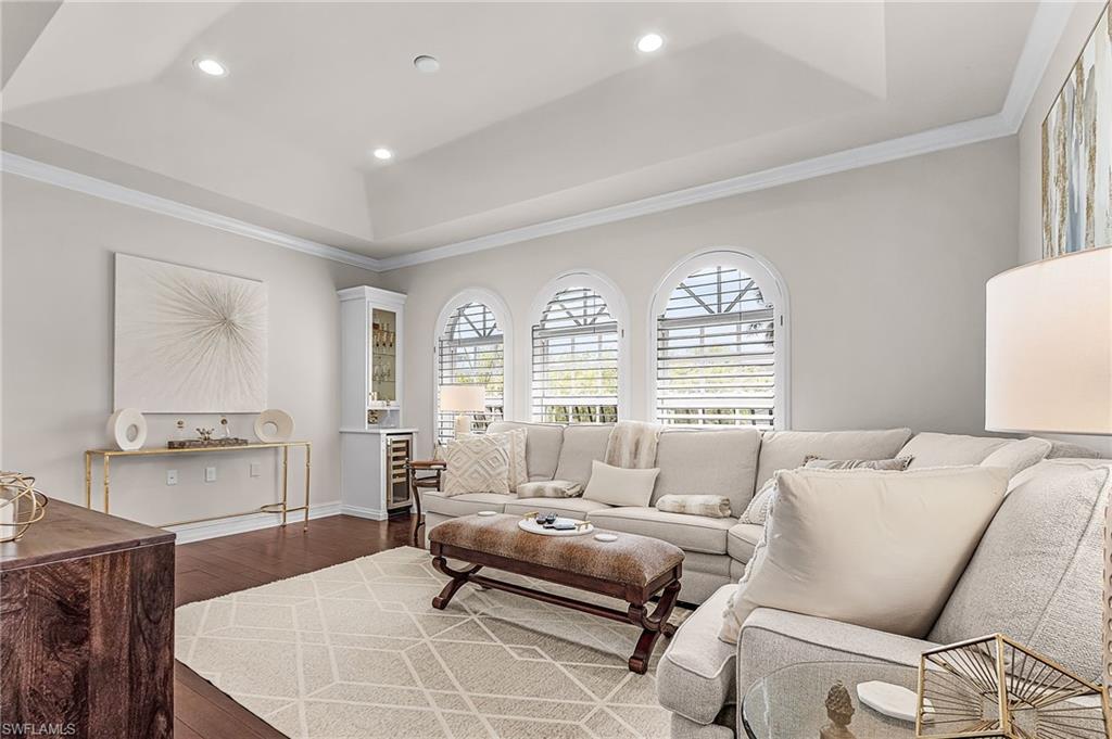 TRIANA - Residential