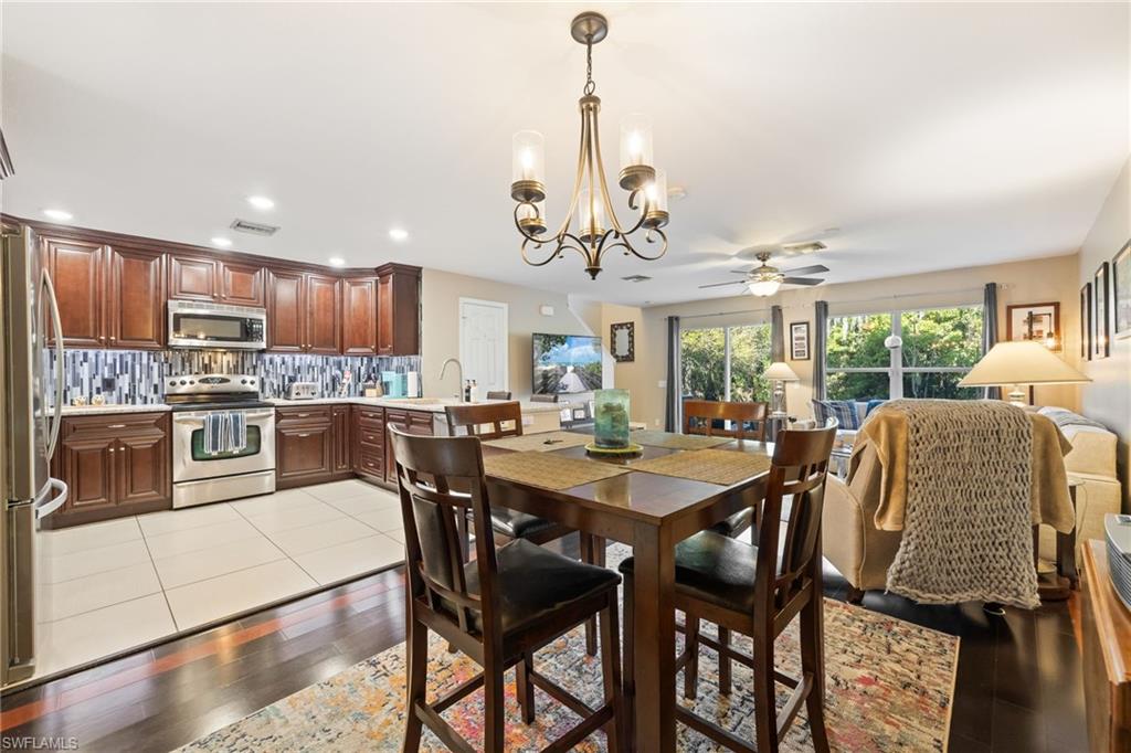 BAYSHORE COMMONS - Residential