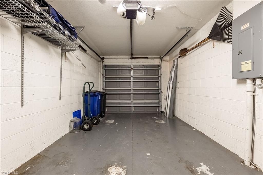 BAYSHORE COMMONS - Residential