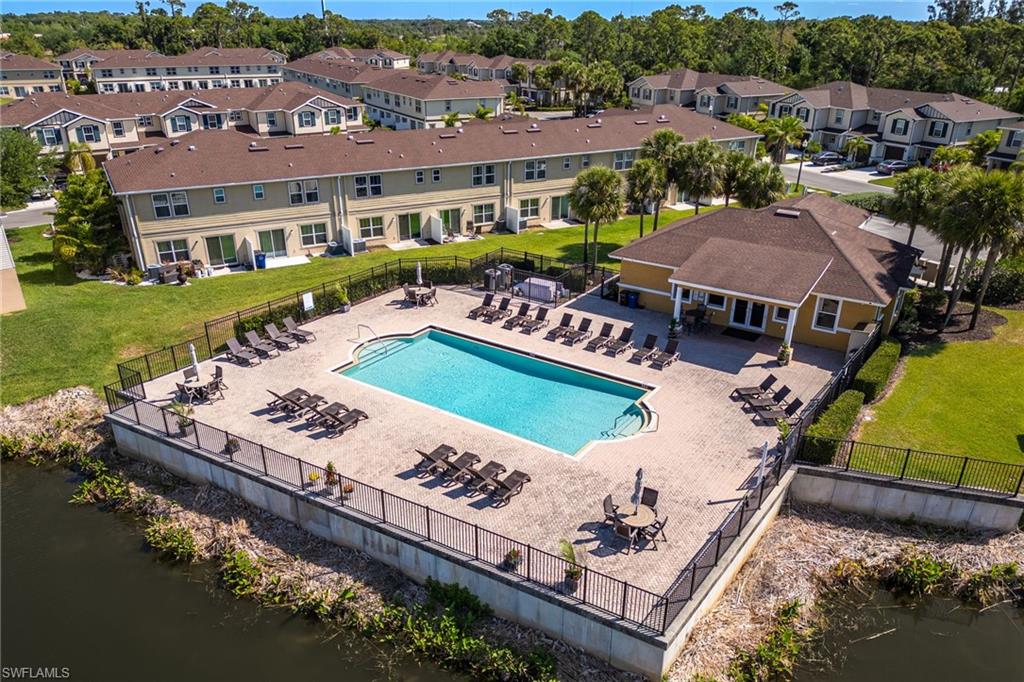 BAYSHORE COMMONS - Residential