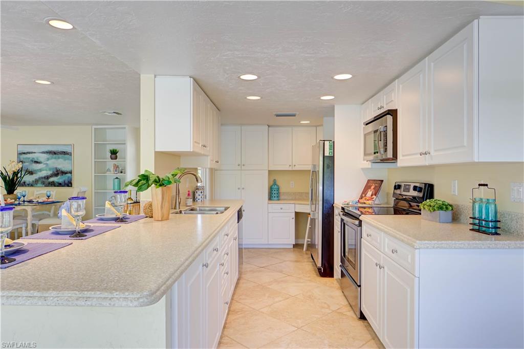 SANIBEL ISLES - Residential