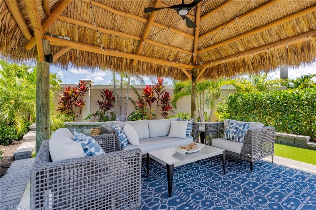 NAPLES MOTORCOACH RESORT - Land