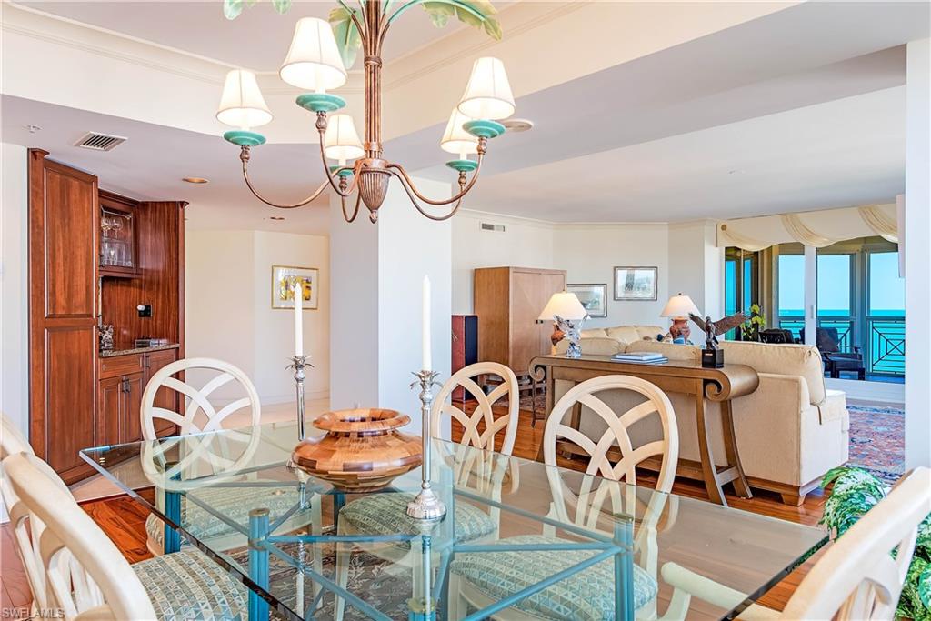 4021 Gulf Shore BLVD N 1006