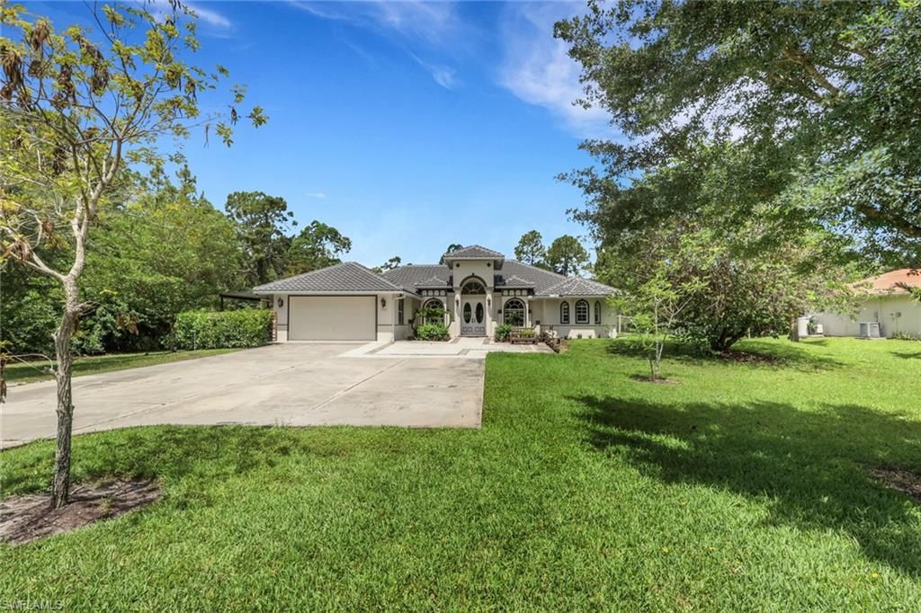 Photo of 3111 4th ST NW, NAPLES, FL 34120 (MLS # 226019440)