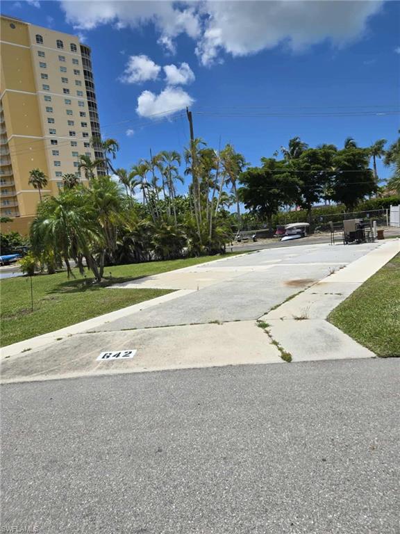 PALMETTO PALMS R V - Land