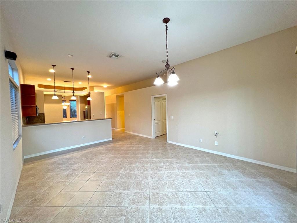 LAGUNA LAKES - Residential Lease