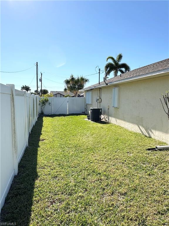 CAPE CORAL - Residential