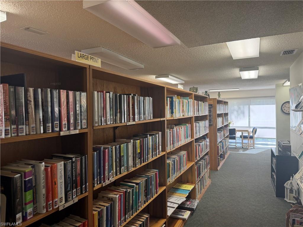 SEVEN LAKES - Residential