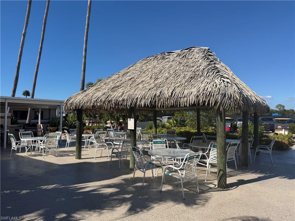 SEVEN LAKES - Residential