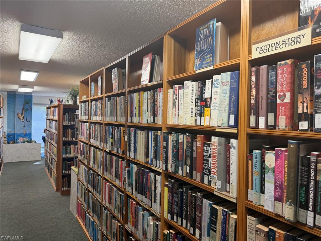 SEVEN LAKES - Residential