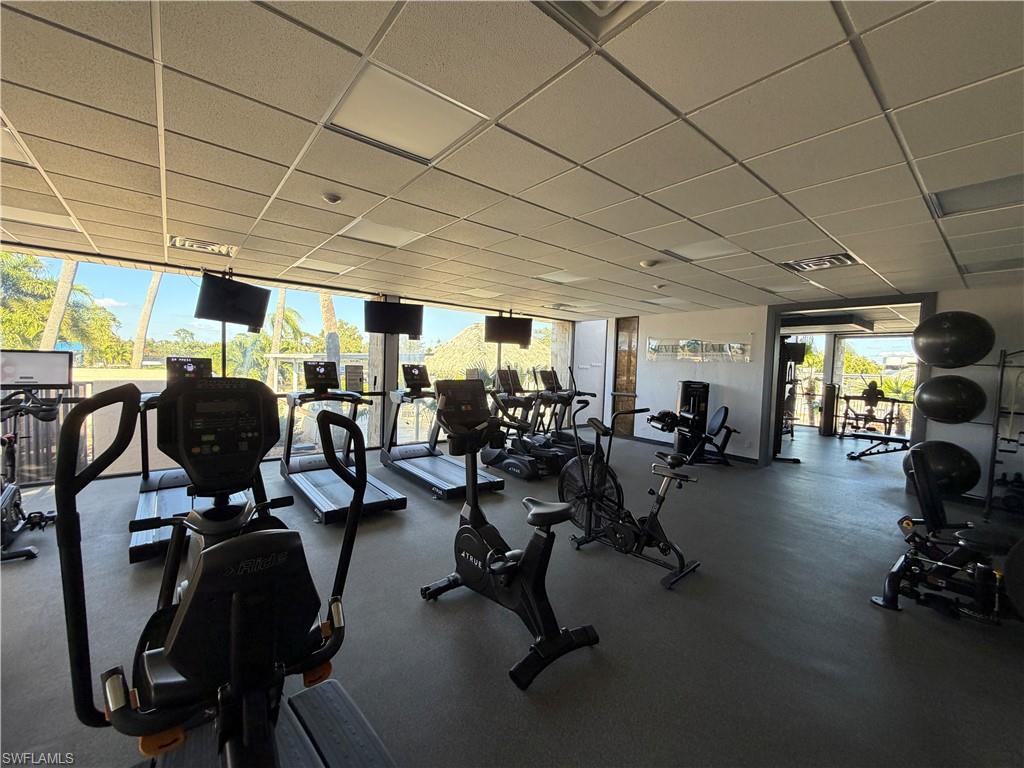 SEVEN LAKES - Residential