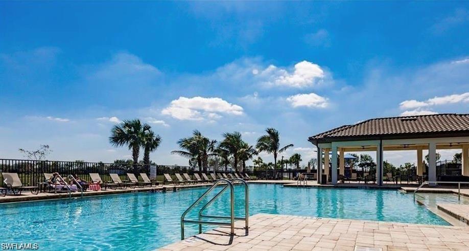 PORTICO - Residential