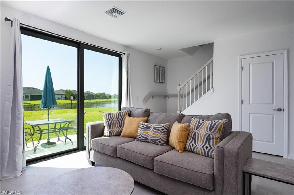 PORTICO - Residential