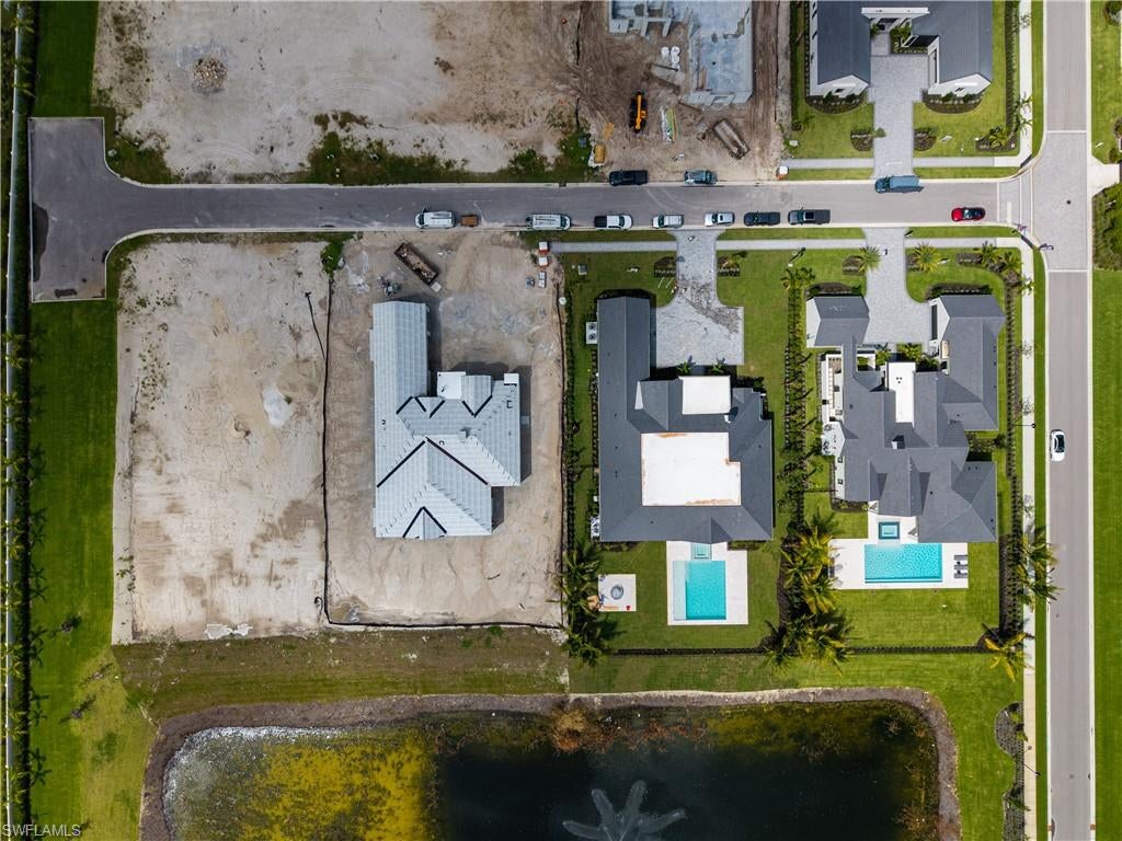 983 Estate WAY