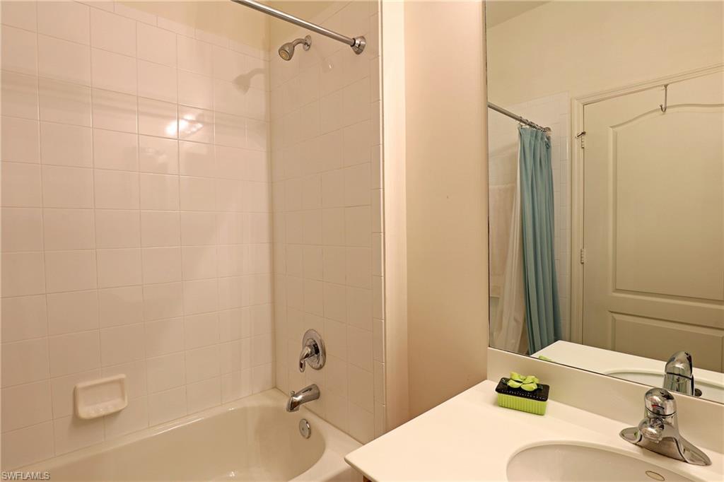 MOODY RIVER ESTATES - Residential Lease