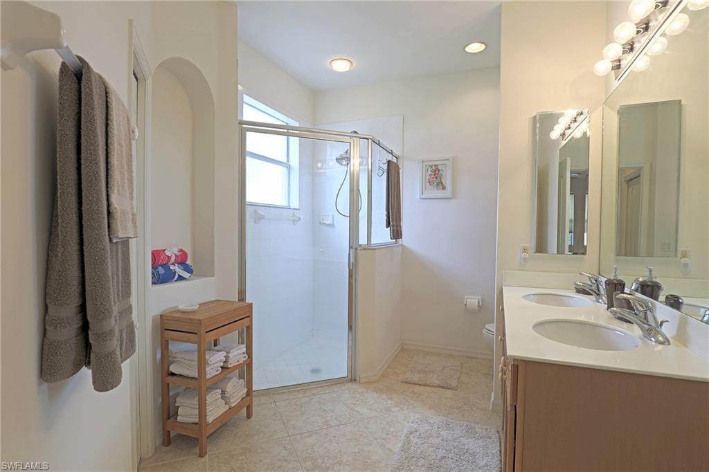 MOODY RIVER ESTATES - Residential Lease