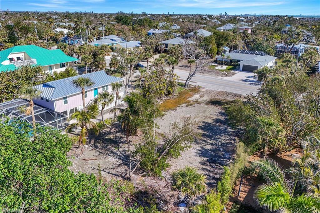 SANIBEL SHORES - Land