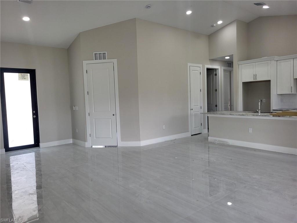 CAPE CORAL - Residential Lease