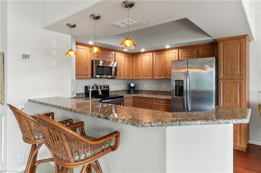 WEDGEWOOD FOUNTAIN - Residential