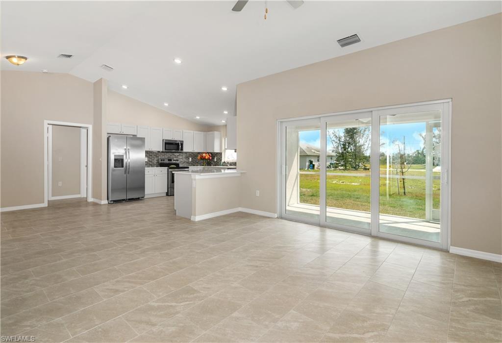CAPE CORAL - Residential