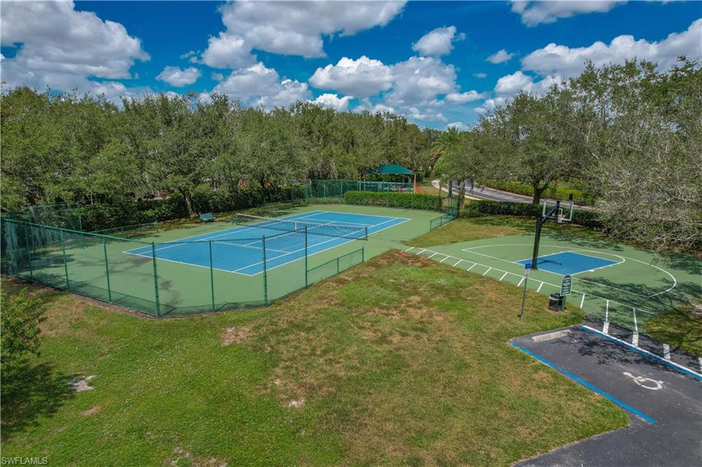 LAUREL LAKES - Residential