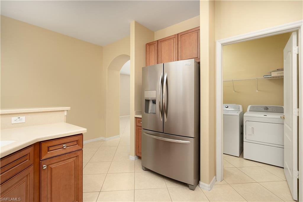 LAUREL LAKES - Residential