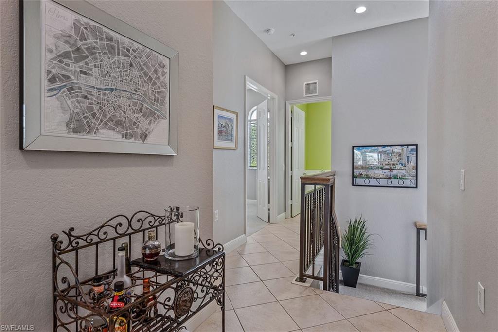 LAGUNA - Residential