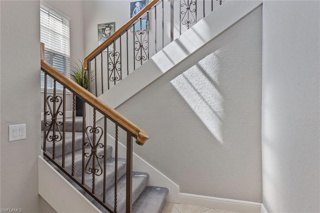 LAGUNA - Residential