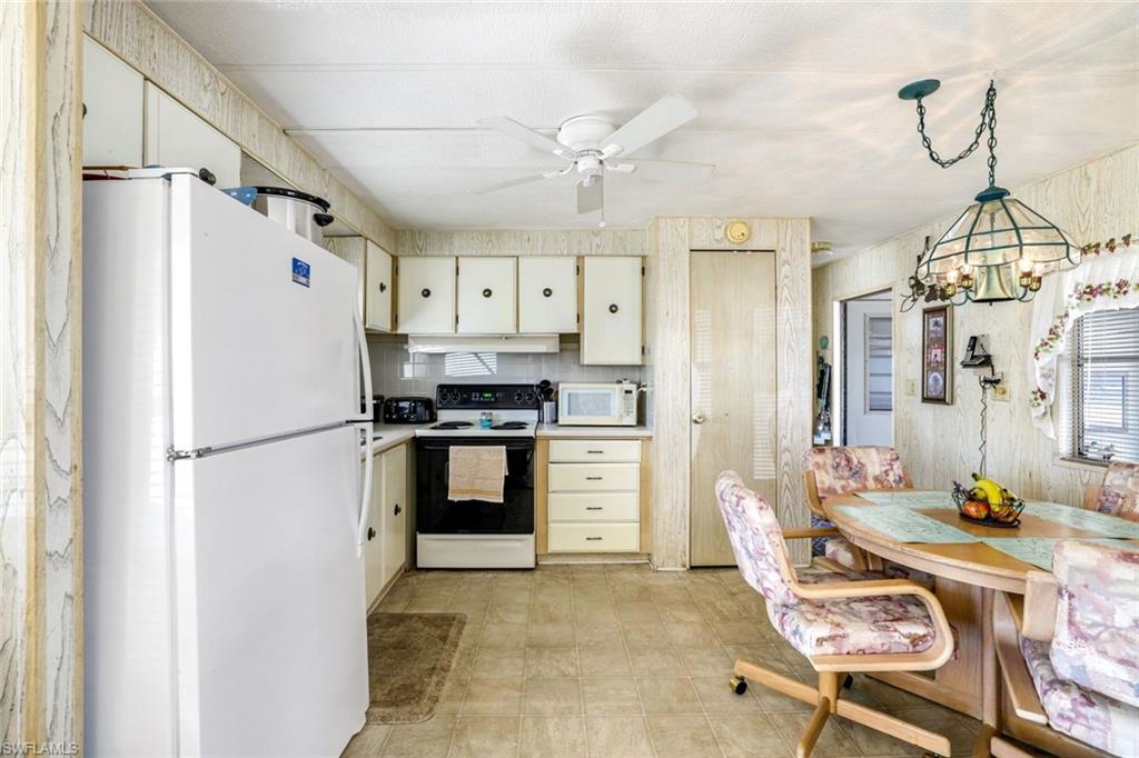 IMPERIAL BONITA ESTATES - Residential