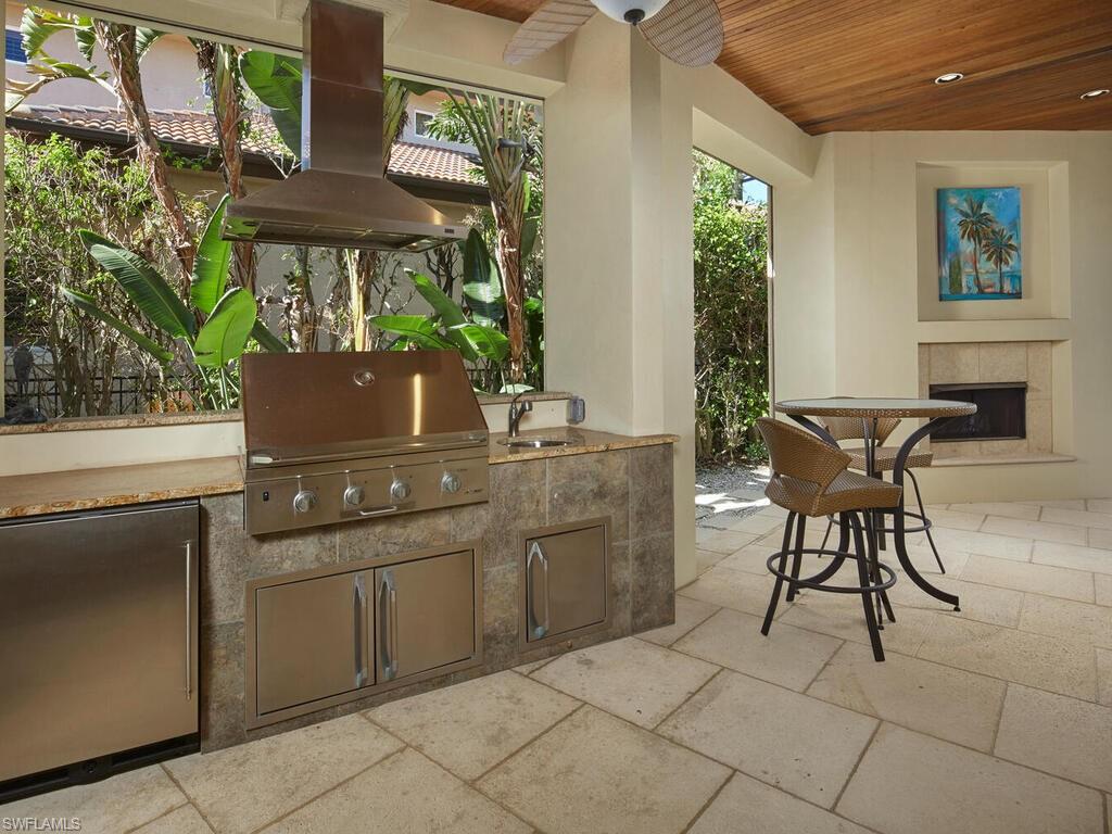 PARK SHORE - Residential Lease