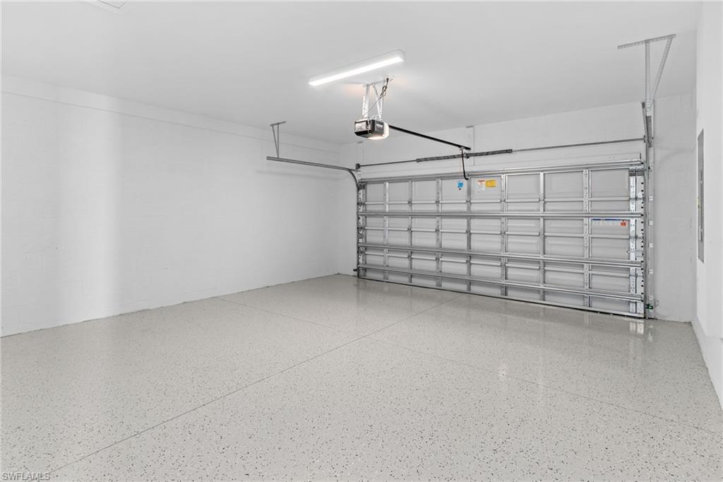 SKYSAIL - Residential Lease