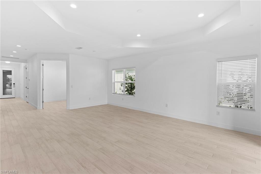 SKYSAIL - Residential Lease