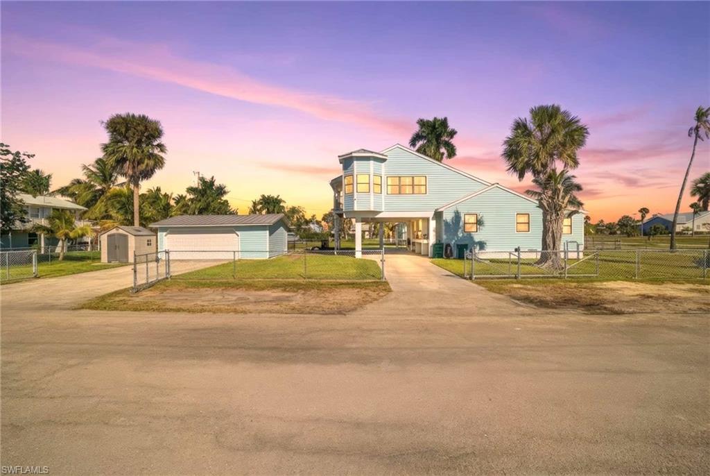 EVERGLADES CITY CLUB - Residential
