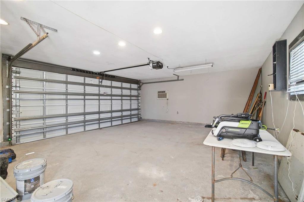 EVERGLADES CITY CLUB - Residential