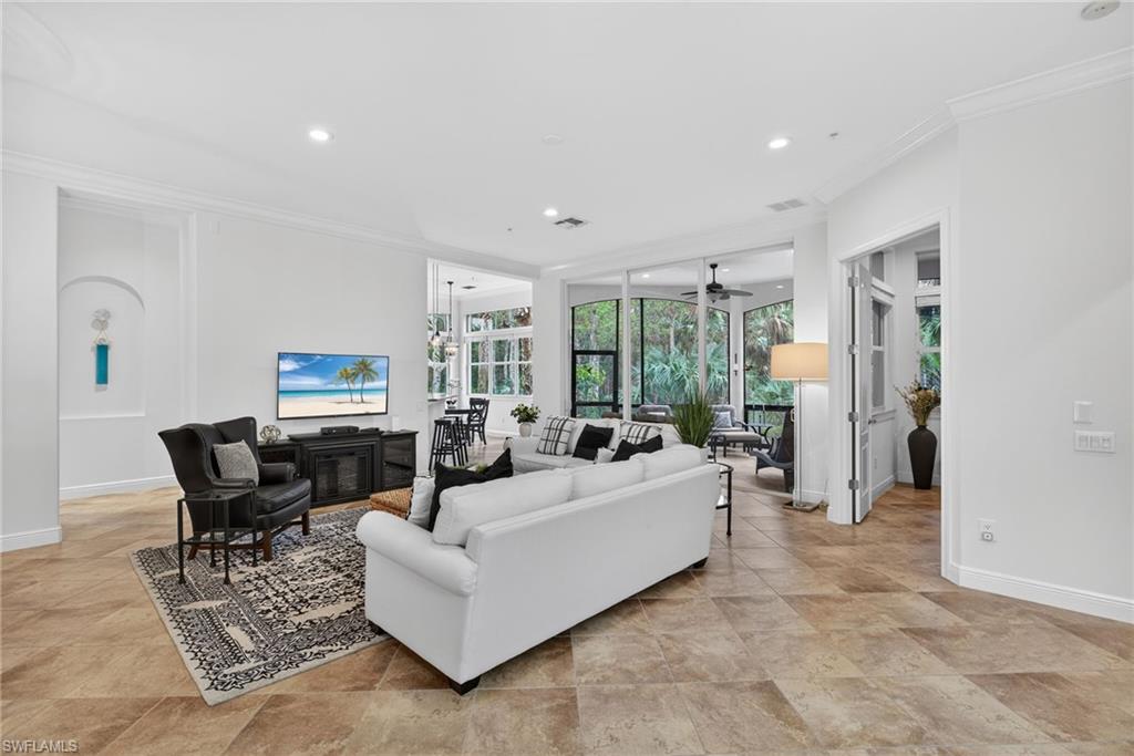 28540 Calabria CT 101
