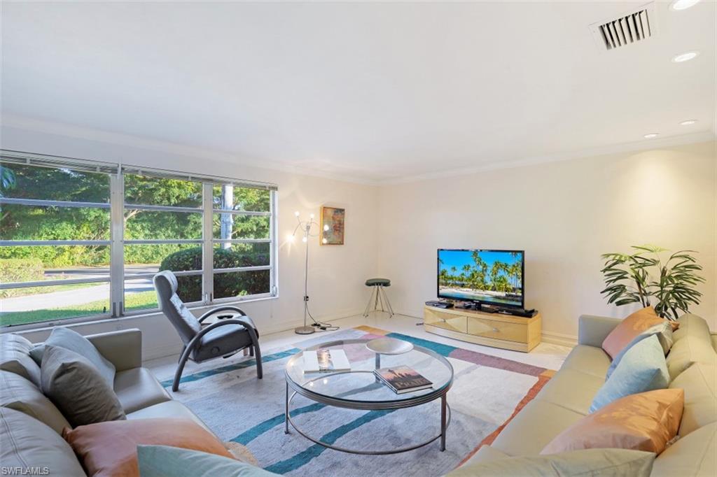 MOORINGS - Residential