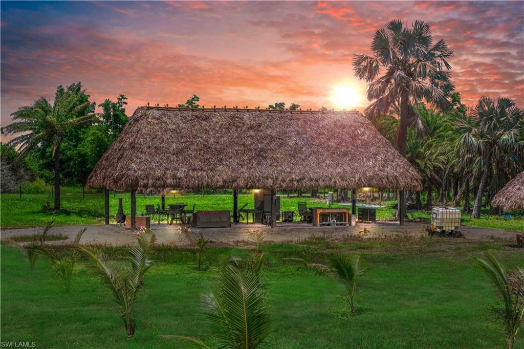 MASTERS LANDINGS - Land