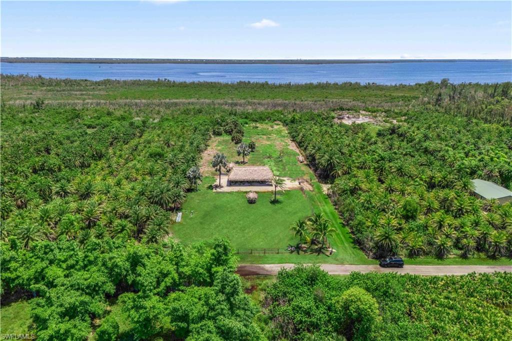 MASTERS LANDINGS - Land