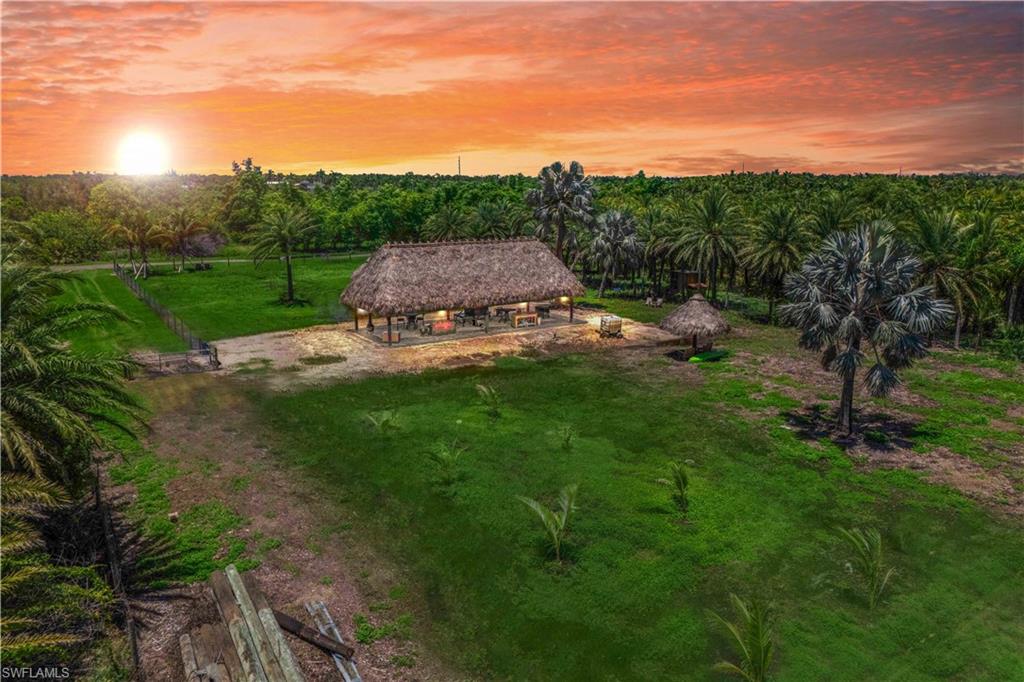 MASTERS LANDINGS - Land