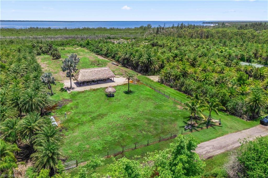 MASTERS LANDINGS - Land