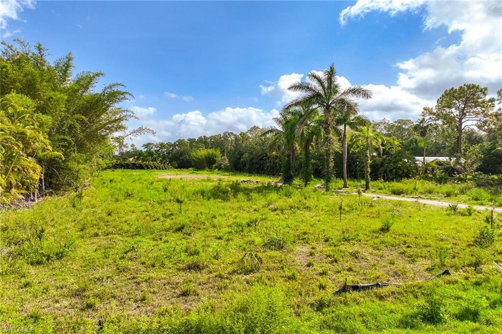 OAKES ESTATES - Land
