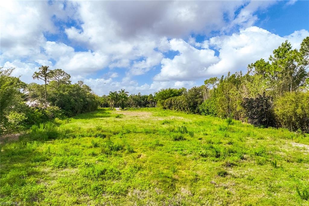 OAKES ESTATES - Land