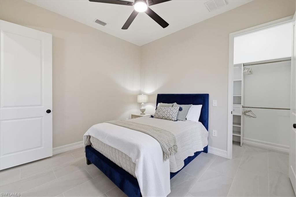 TWIN LAKE ESTATES - Residential