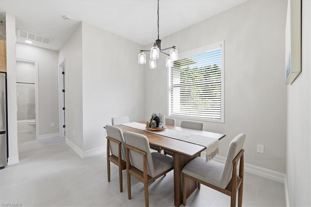 TWIN LAKE ESTATES - Residential