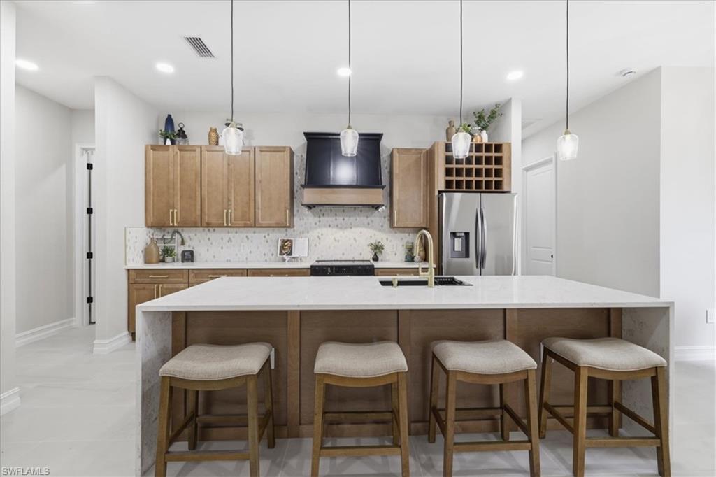 TWIN LAKE ESTATES - Residential