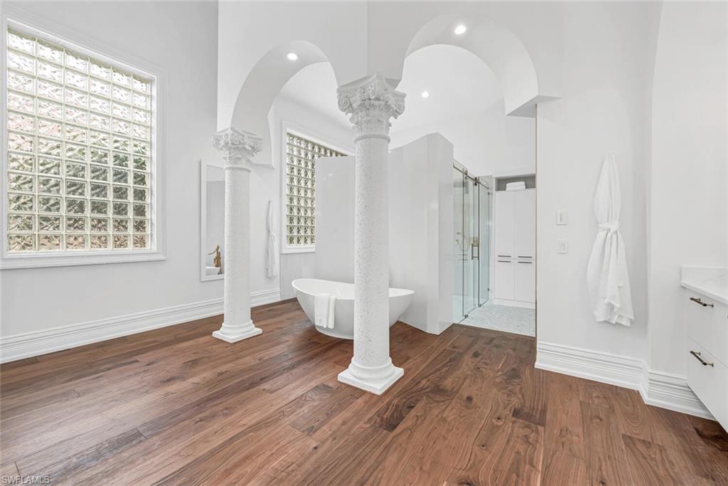 BANYAN ISLAND - Residential